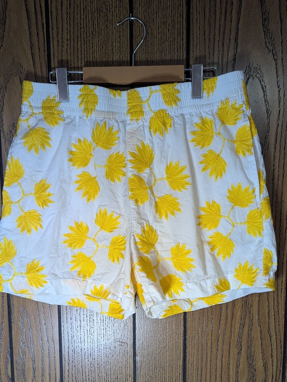Mens ASOS White Shorts With Yellow Embroidery Flowers Like New Condition